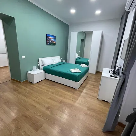 Pontecorvo 26 דירה *